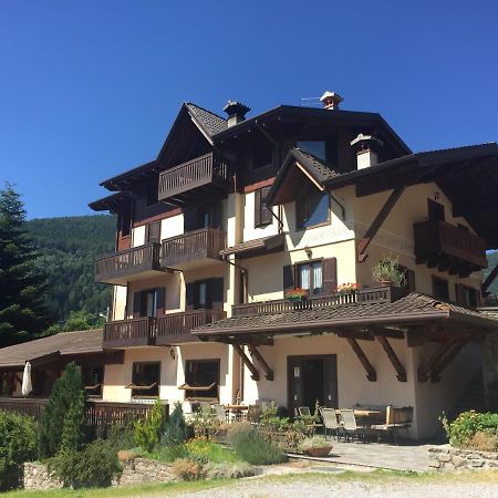 Albergo Quai Monno Exterior foto