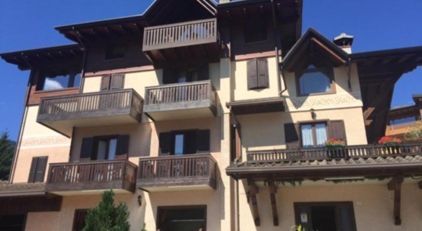 Albergo Quai Monno Exterior foto